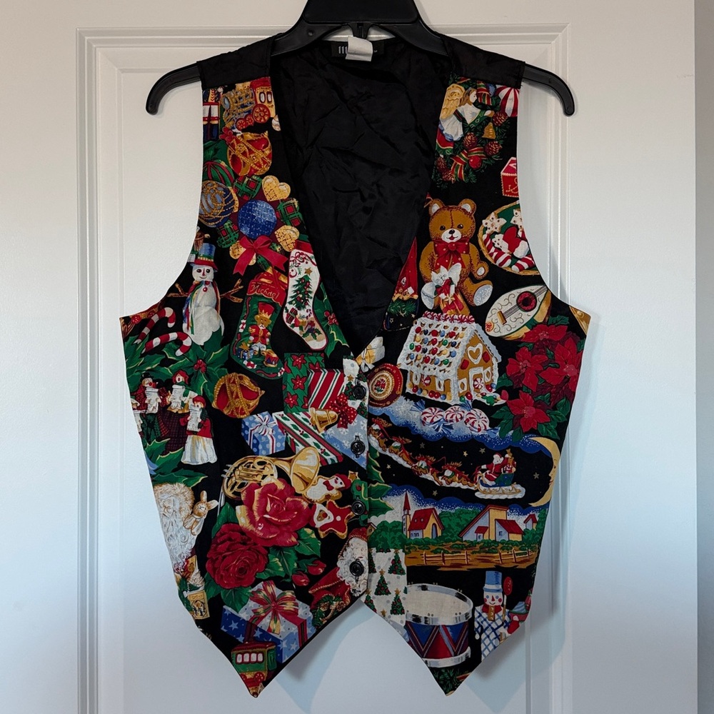 111 Main Festive Holiday Themed Vest